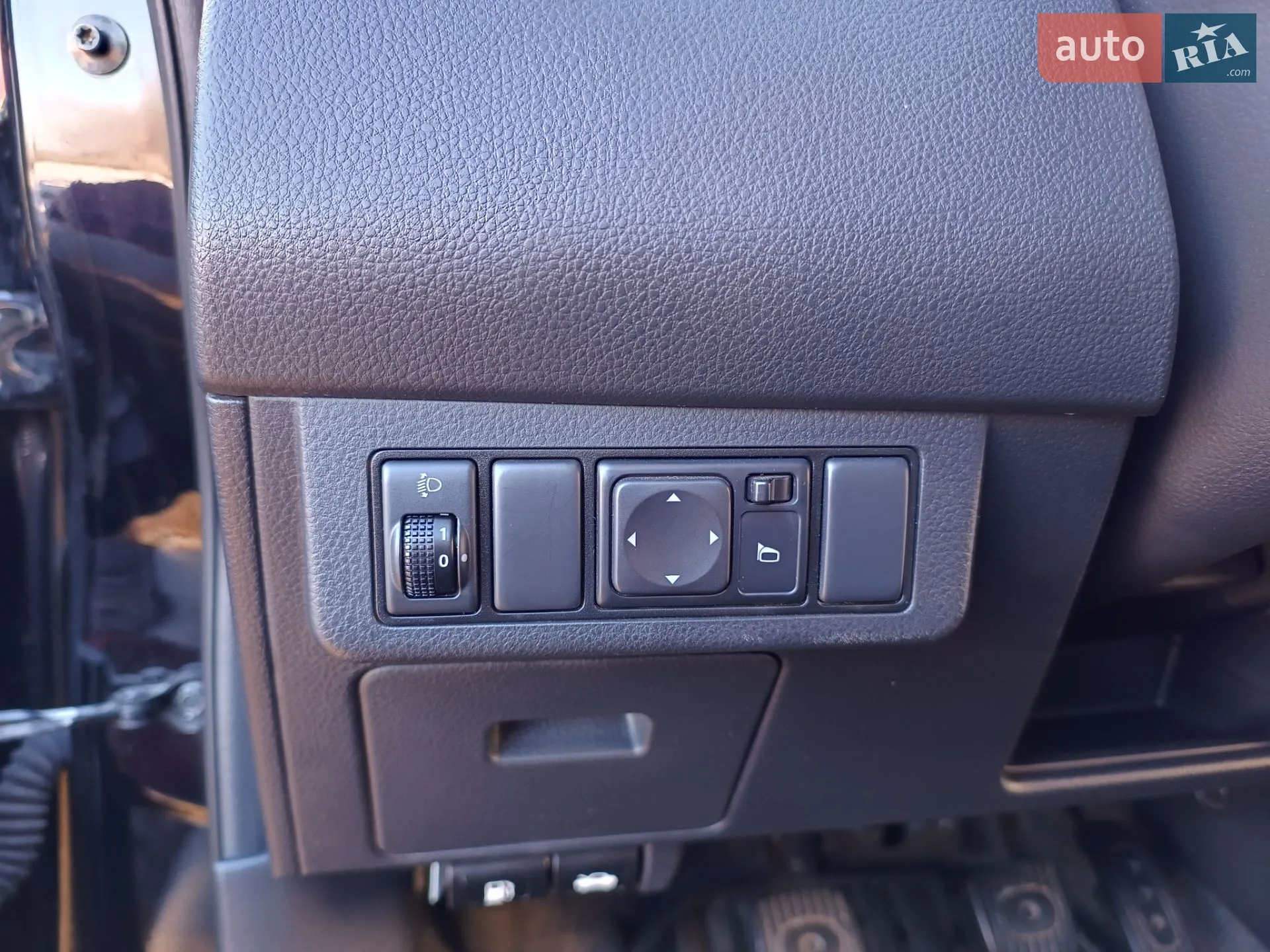2012 Nissan Tiida - мініатюра 40