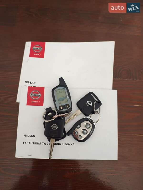 Хэтчбек Nissan TIIDA 2012 в Липовце