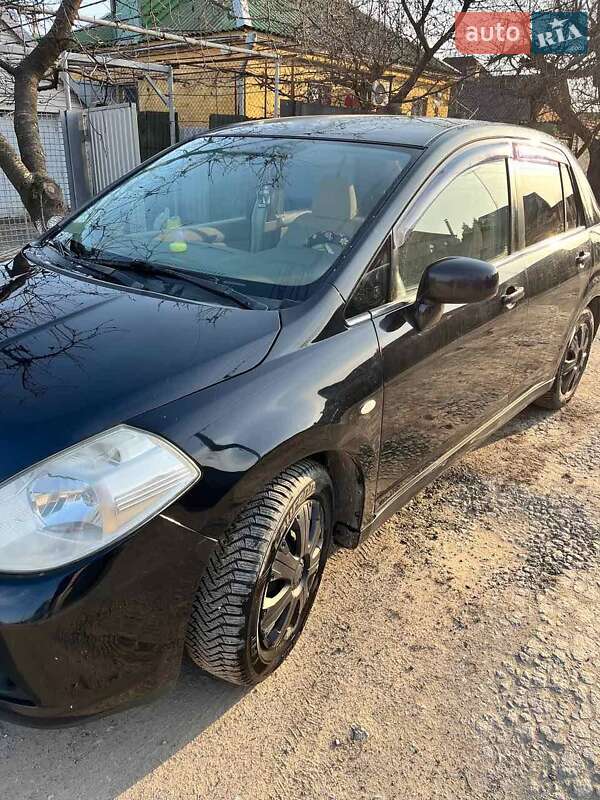 Седан Nissan TIIDA 2008 в Запоріжжі