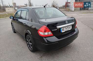 Седан Nissan TIIDA 2011 в Дніпрі