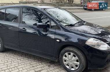 Хетчбек Nissan TIIDA 2008 в Кам'янець-Подільському