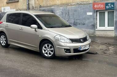 Хэтчбек Nissan TIIDA 2010 в Львове