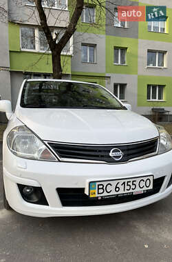 Седан Nissan TIIDA 2011 в 