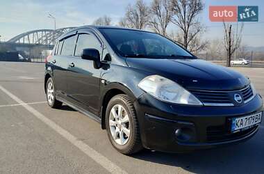 Хэтчбек Nissan TIIDA 2008 в Киеве