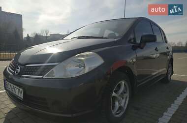 Хэтчбек Nissan TIIDA 2008 в Дрогобыче