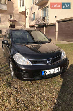 Хэтчбек Nissan TIIDA 2012 в Львове