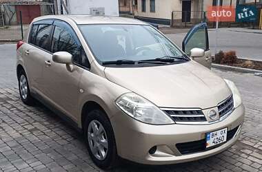 Хетчбек Nissan TIIDA 2010 в Одесі