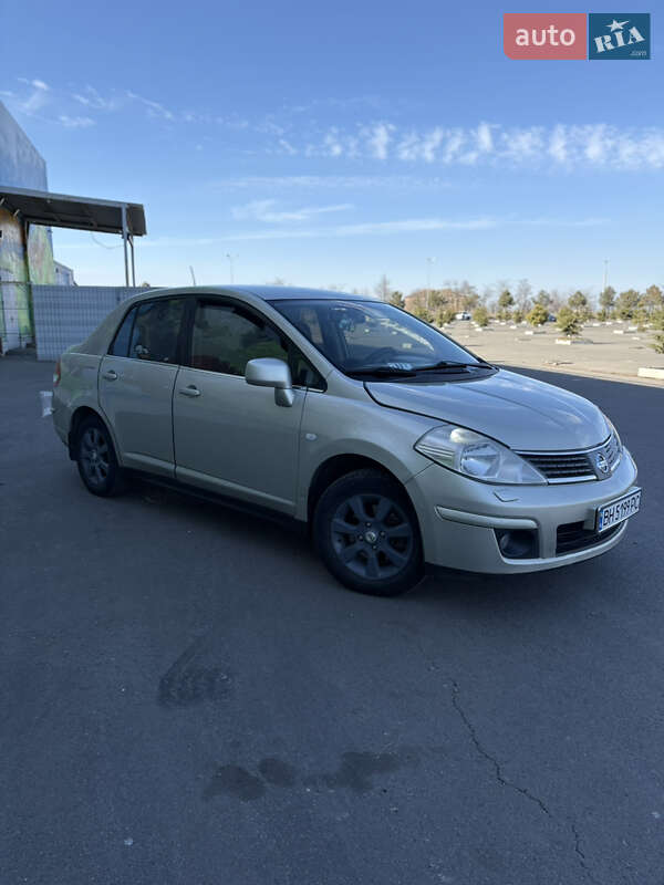 Седан Nissan TIIDA 2007 в Одессе