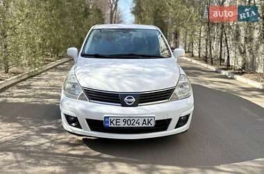 Седан Nissan TIIDA 2008 в Днепре