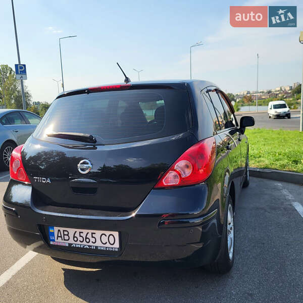Хэтчбек Nissan TIIDA 2008 в Виннице