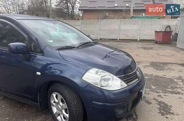 Хэтчбек Nissan TIIDA 2007 в 