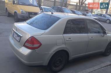 Седан Nissan TIIDA 2008 в 