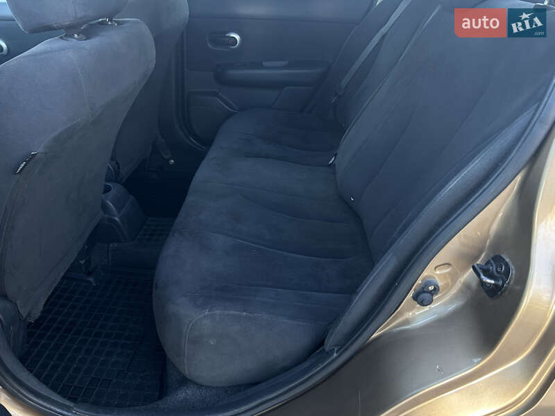 Седан Nissan TIIDA 2008 в Миколаєві