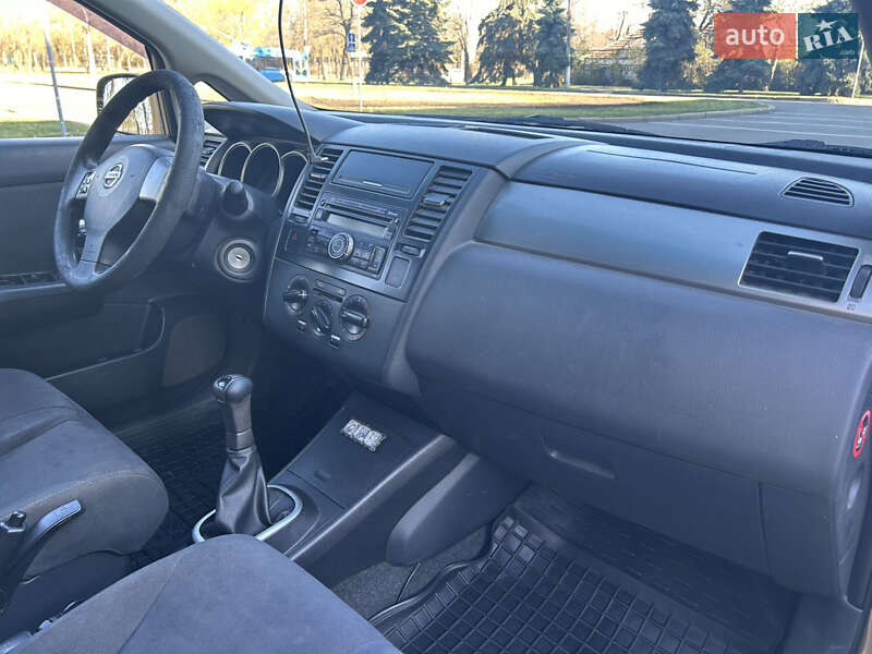 Седан Nissan TIIDA 2008 в Миколаєві