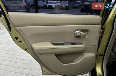 Хетчбек Nissan TIIDA 2008 в 