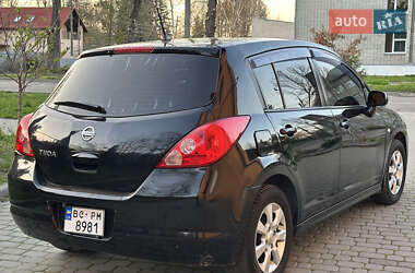 Хэтчбек Nissan TIIDA 2008 в 