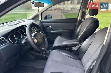 Хэтчбек Nissan TIIDA 2008 в 