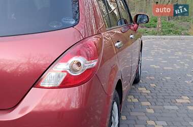 Хэтчбек Nissan TIIDA 2012 в 