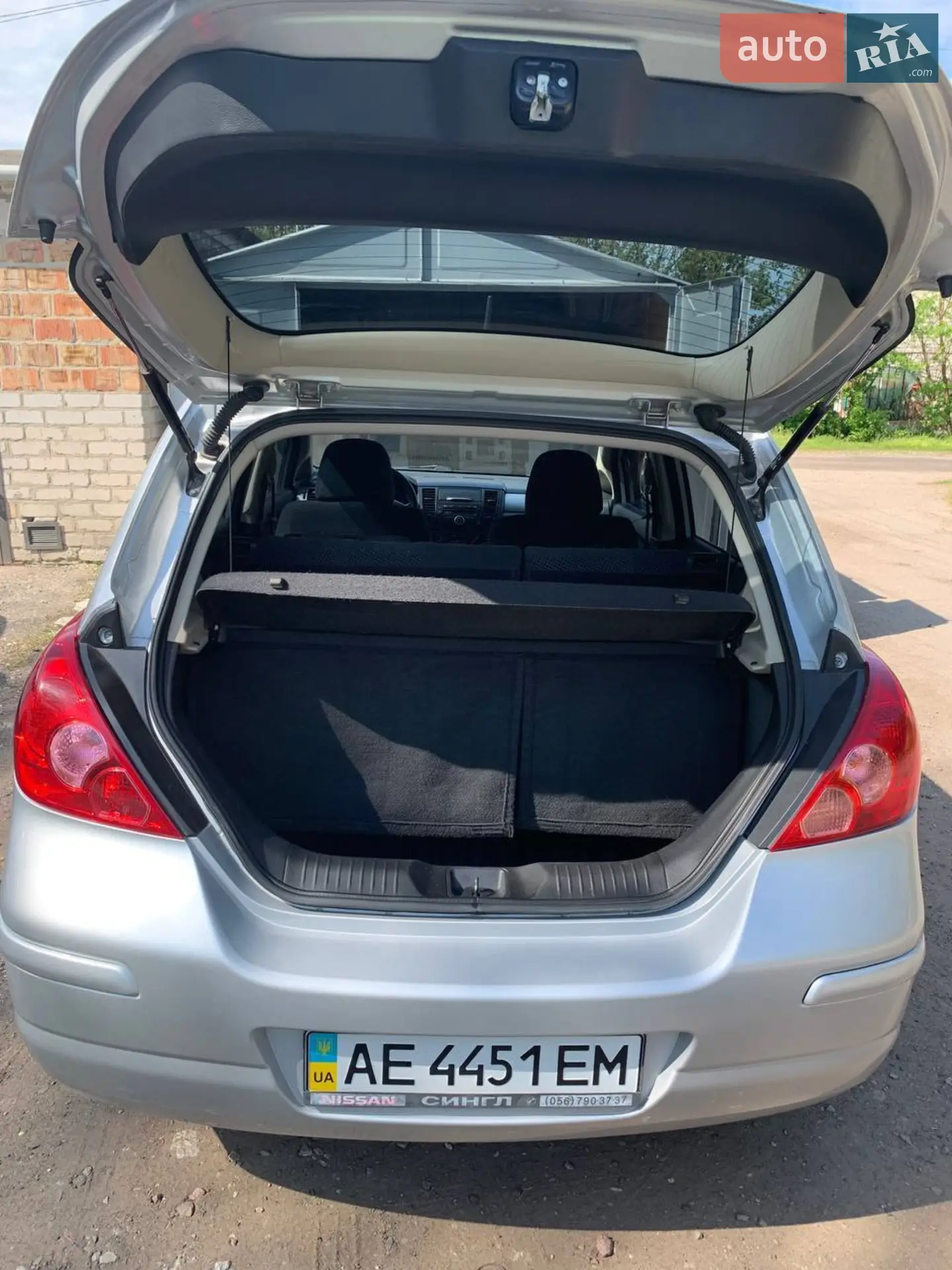 2010 Nissan Tiida - мініатюра 5