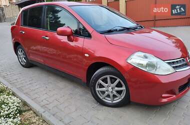 Хэтчбек Nissan TIIDA 2012 в 