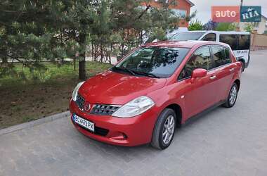 Хэтчбек Nissan TIIDA 2012 в 