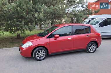 Хэтчбек Nissan TIIDA 2012 в 