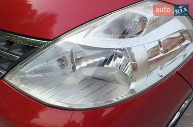Хэтчбек Nissan TIIDA 2012 в 