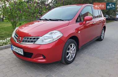 Хэтчбек Nissan TIIDA 2012 в 