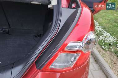 Хэтчбек Nissan TIIDA 2012 в 