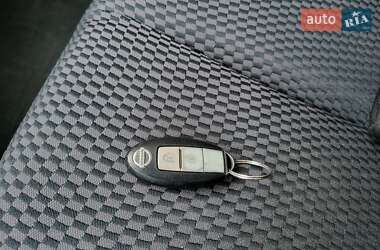 Хэтчбек Nissan TIIDA 2012 в 