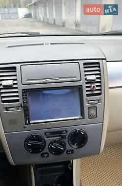 Хетчбек Nissan TIIDA 2007 в 