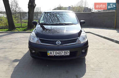 Седан Nissan TIIDA 2011 в Калуше