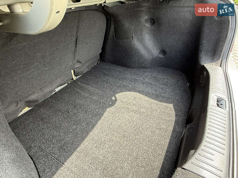 Седан Nissan TIIDA 2007 в Одесі