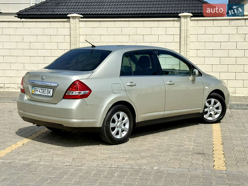 Седан Nissan TIIDA 2007 в Одесі