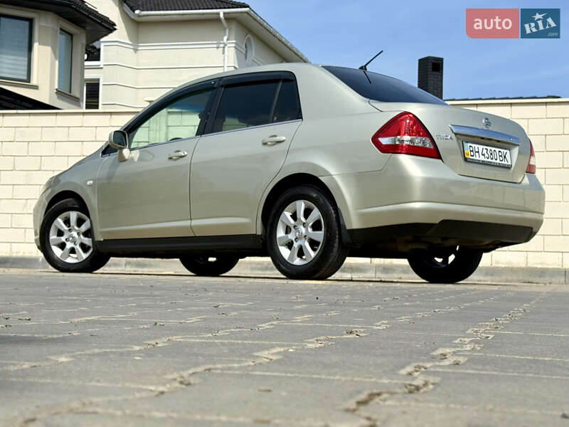 Седан Nissan TIIDA 2007 в Одесі