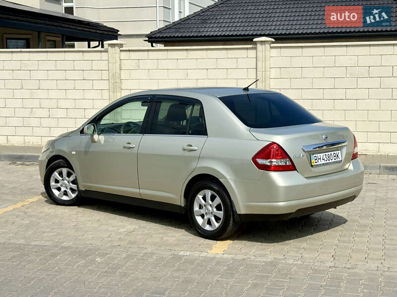 Седан Nissan TIIDA 2007 в Одесі