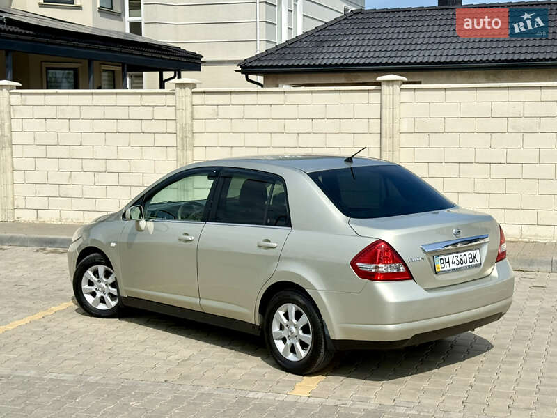 Седан Nissan TIIDA 2007 в Одесі