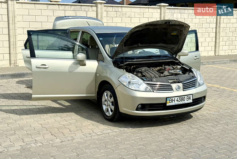 Седан Nissan TIIDA 2007 в Одесі