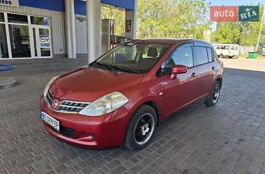 Хэтчбек Nissan TIIDA 2010 в Николаеве