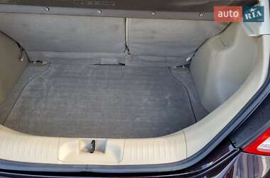 Хетчбек Nissan TIIDA 2010 в 