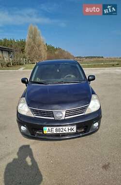 Седан Nissan TIIDA 2007 в Новомосковске