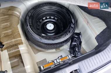 Хетчбек Nissan TIIDA 2008 в 