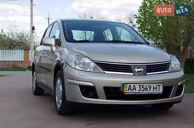 Хетчбек Nissan TIIDA 2008 в 