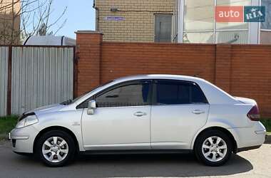 Седан Nissan TIIDA 2008 в 