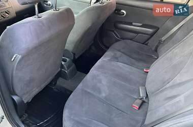 Седан Nissan TIIDA 2008 в 