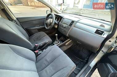 Седан Nissan TIIDA 2008 в 