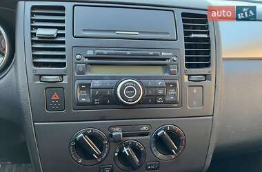 Седан Nissan TIIDA 2008 в 