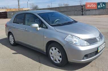 Седан Nissan TIIDA 2007 в Чернигове