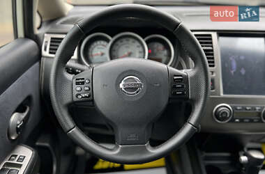 Хетчбек Nissan TIIDA 2010 в 