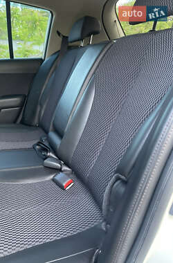 Хетчбек Nissan TIIDA 2011 в 
